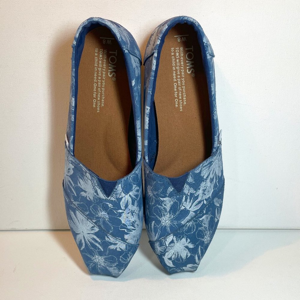 EUC Toms Women's Size 8 Blue & White Floral Classic Flats